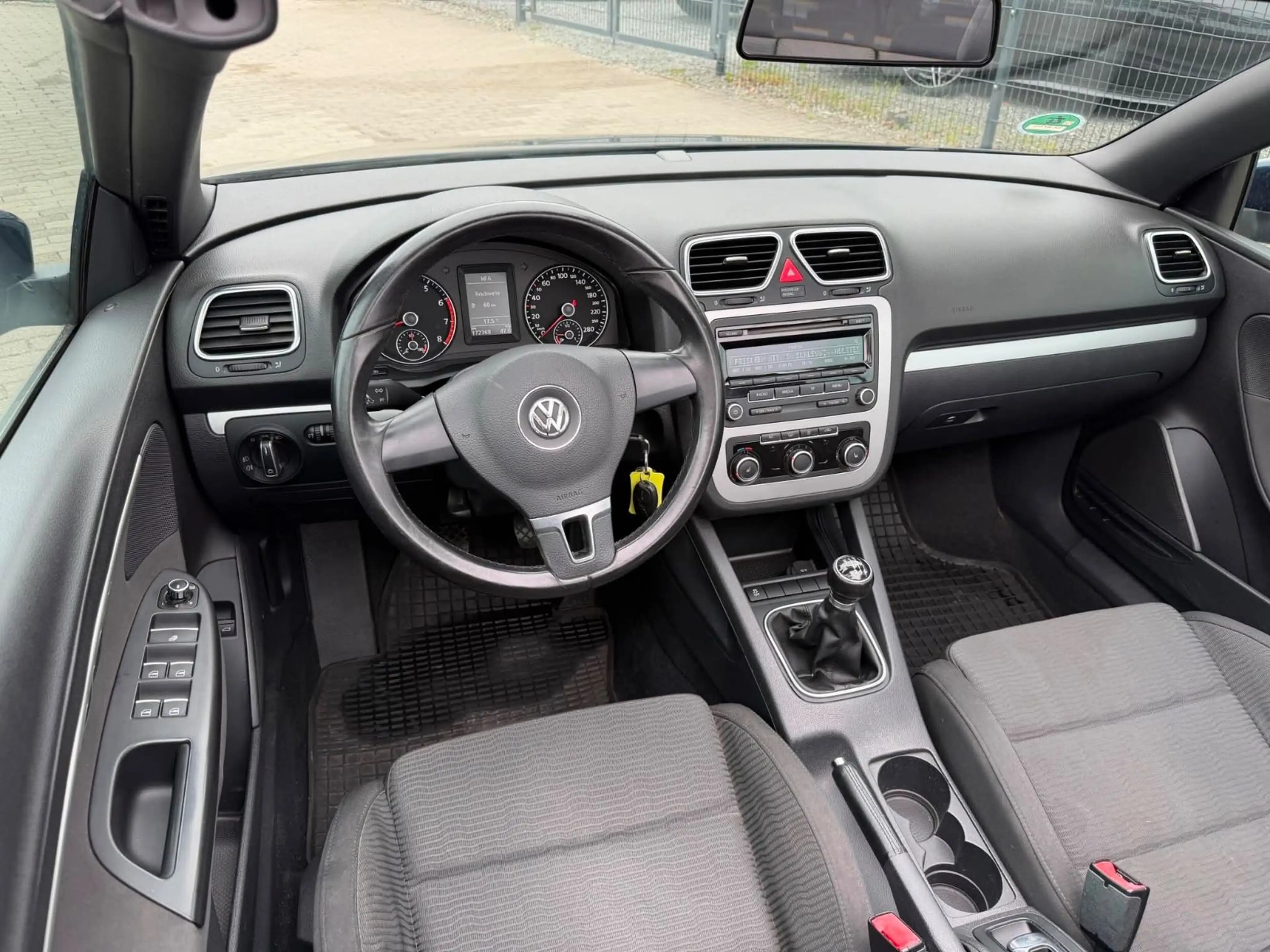 Volkswagen Eos 1.4 TSI Basis SD Standhzg. SHZ PDC Klima — photo 10