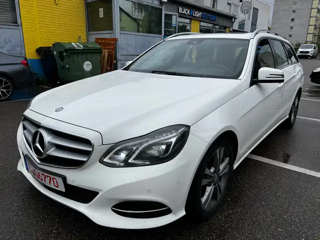 Mercedes-Benz E 220 E 220 CDI BlueEfficiency (212.202)