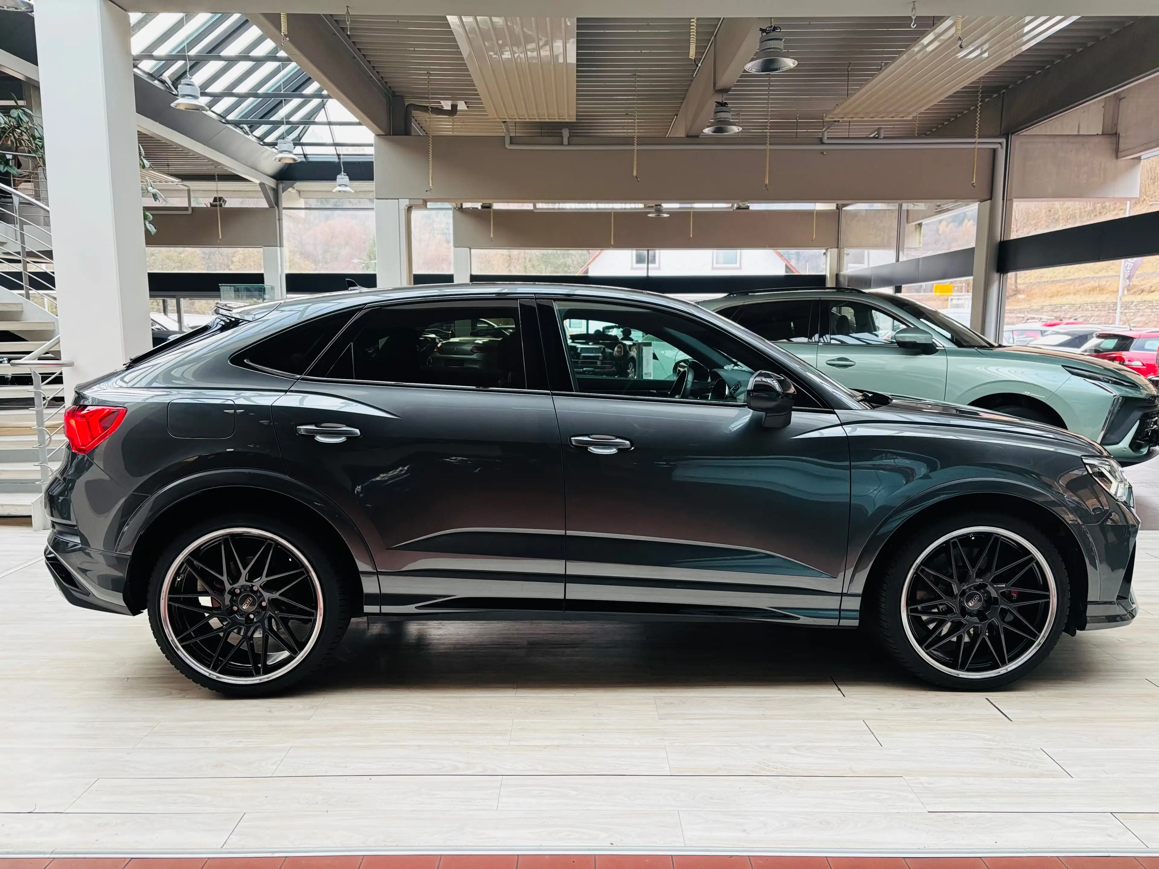 Audi RS Q3 2.5 TFSI quattro super Zustand ,TÜV Service Neu — photo 5