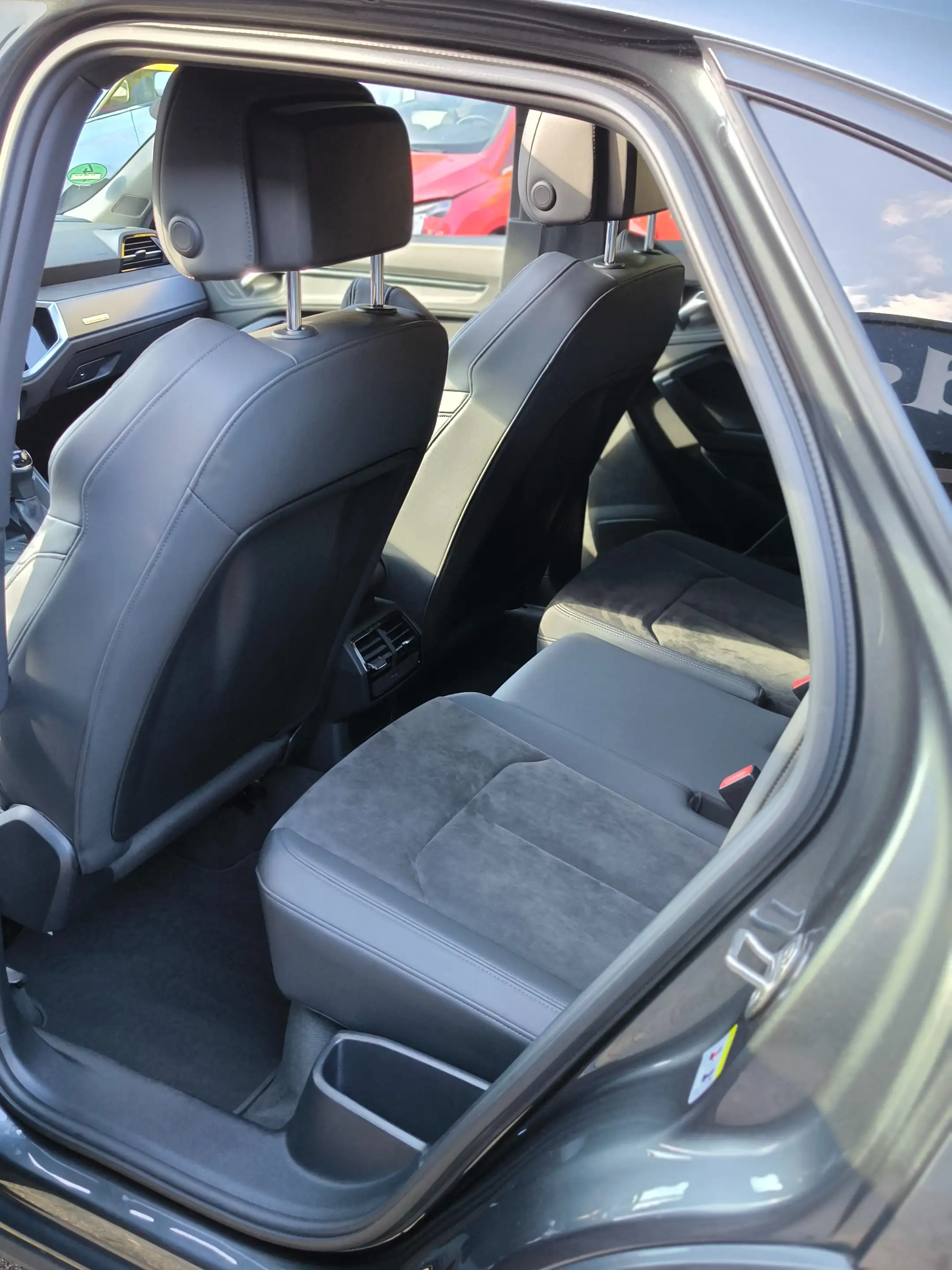 Audi RS Q3 2.5 TFSI quattro super Zustand ,TÜV Service Neu — photo 15
