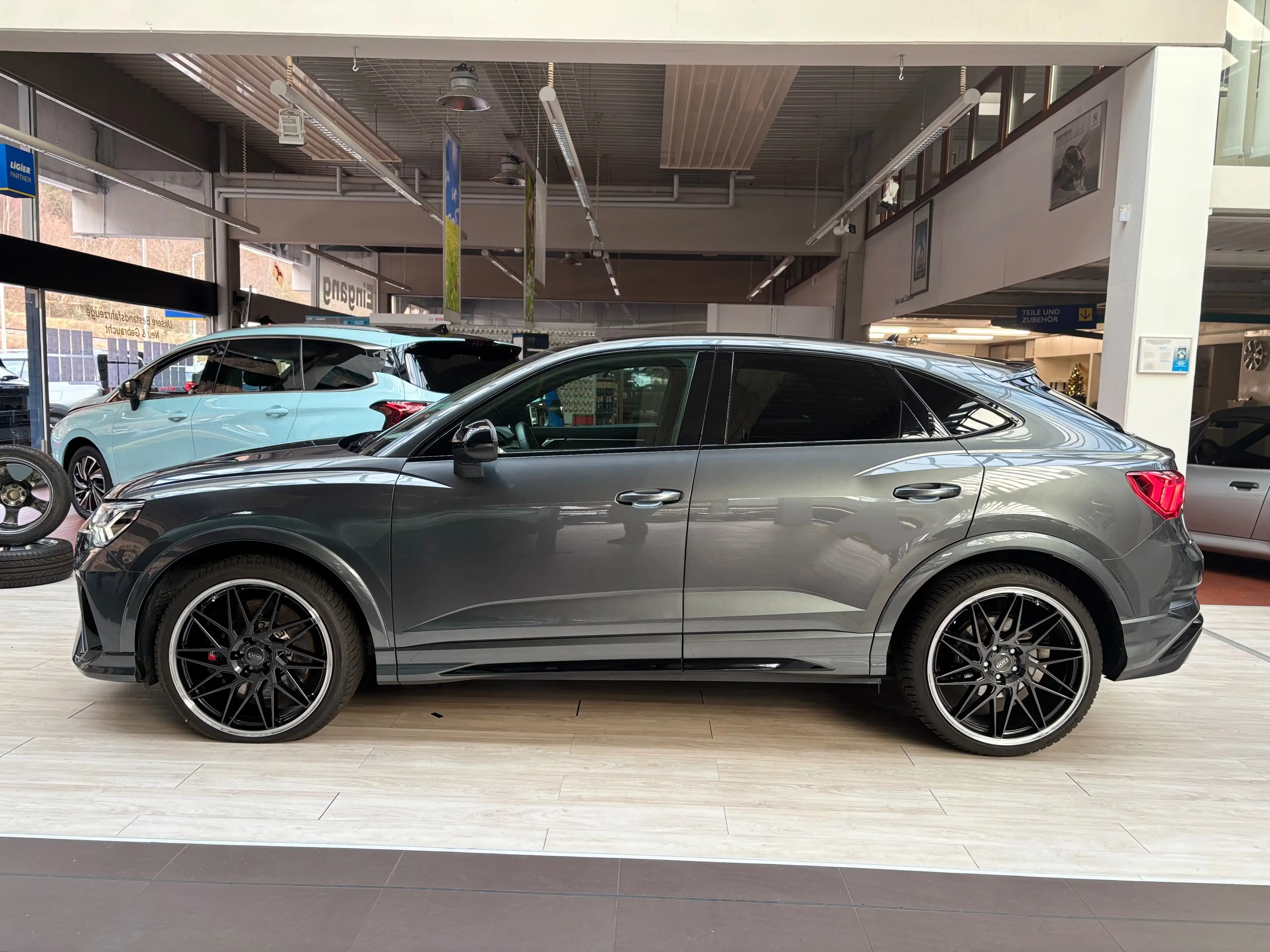 Audi RS Q3 2.5 TFSI quattro super Zustand ,TÜV Service Neu — photo 10