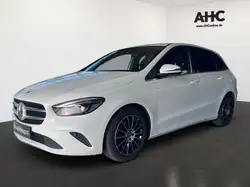 Mercedes-Benz B 180 d STYLE LED Navi Tempomat SpurH DAB