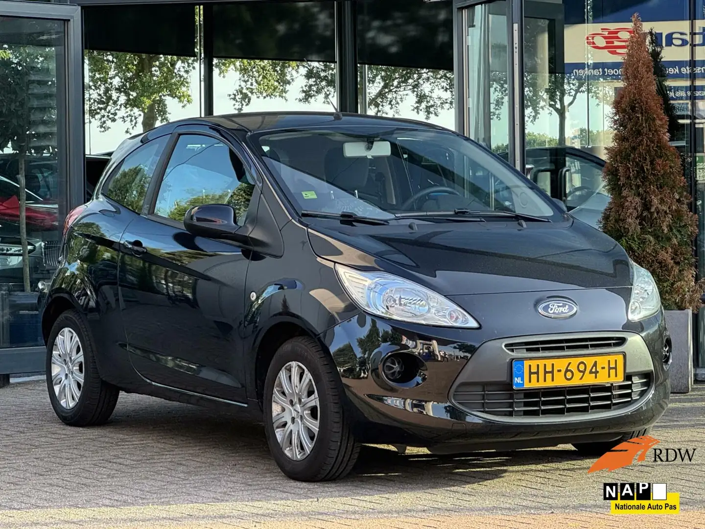 Ford Ka/Ka+ 1.2 Style start/stop 2015 Airco pdc 1e eigCruise c Zwart - 1