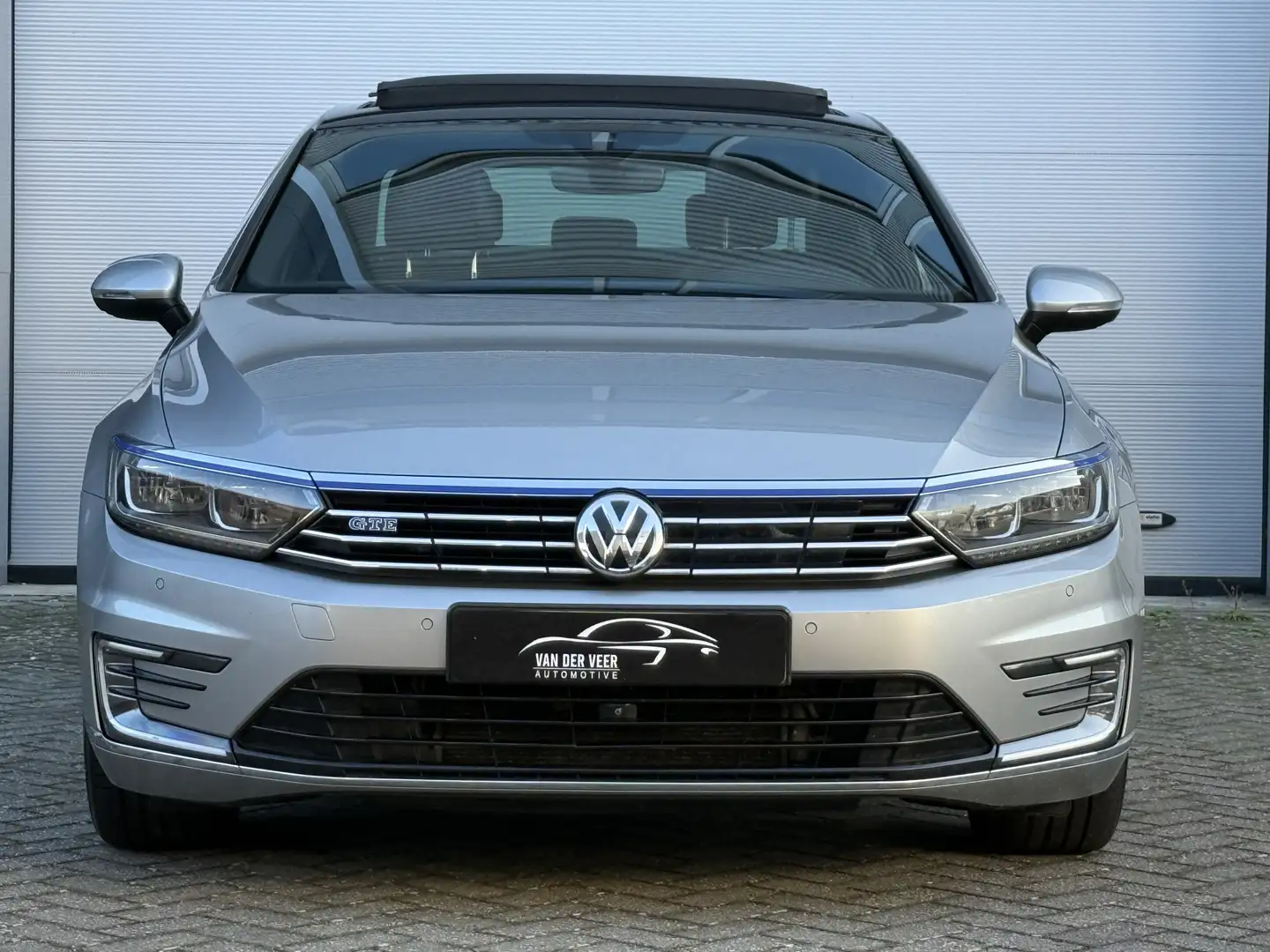 Volkswagen Passat 1.4 TSI GTE Highline | Panoramadak | Executive plu Gris - 2