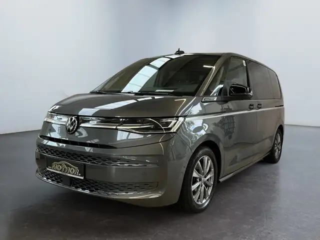 Volkswagen Multivan view 2
