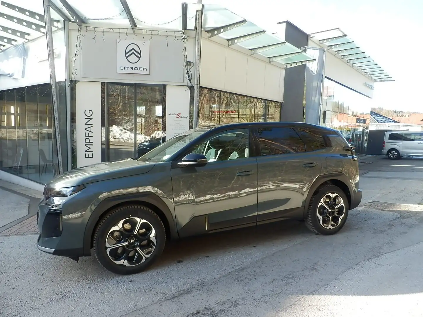 Citroen C5 Aircross Elektro 210 Standard Range MAX Neues Modell Grün - 2