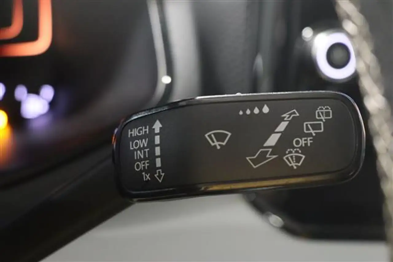 SEAT Arona 1.0 TSI 40TH ANNIVERSARY, миниатюра 18