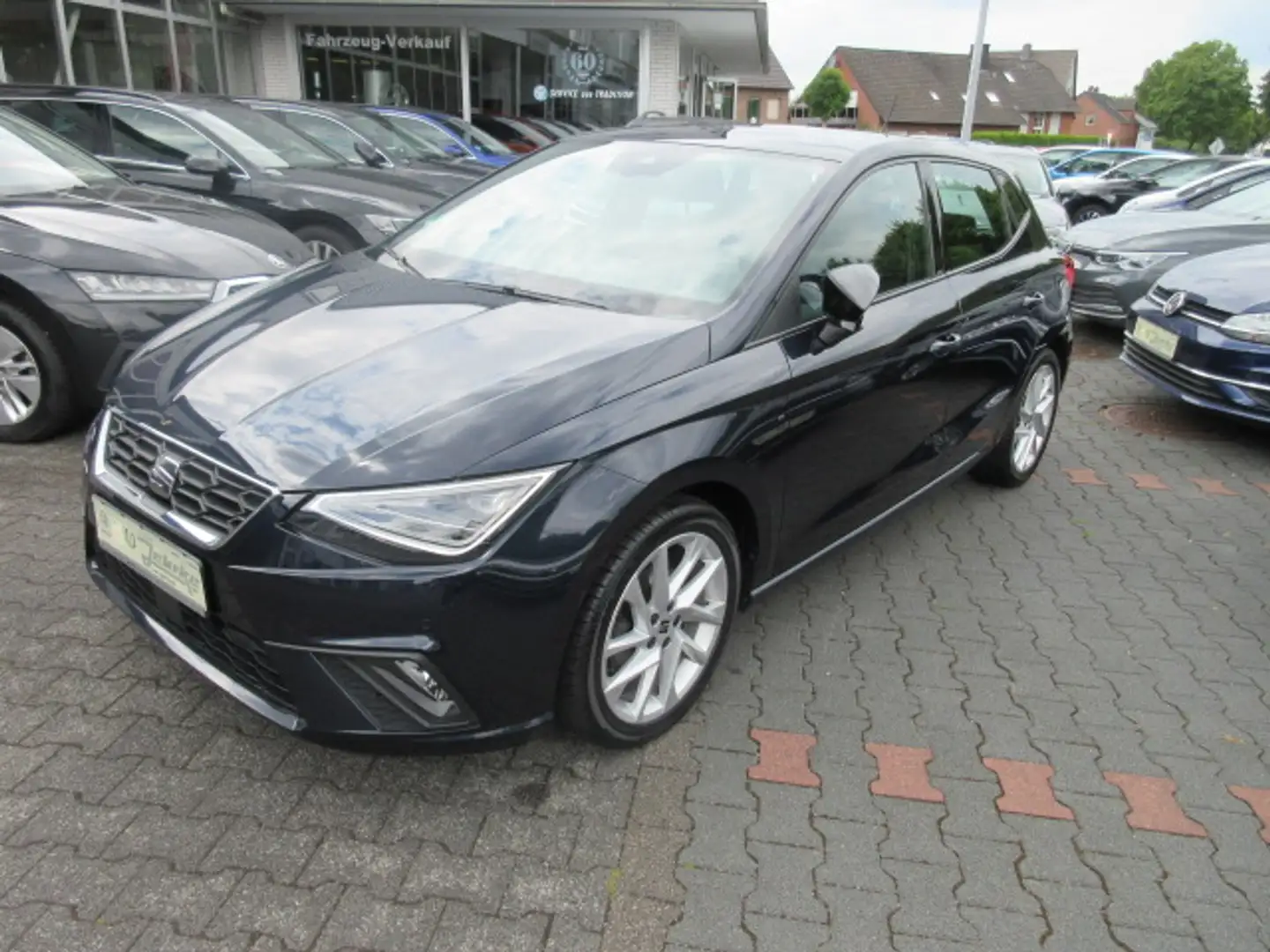 SEAT Ibiza FR 1.0 TSI DSG NAVI KAMERA LED ALU APS SITZHEIZUNG GRA KLIMA Blau - 1