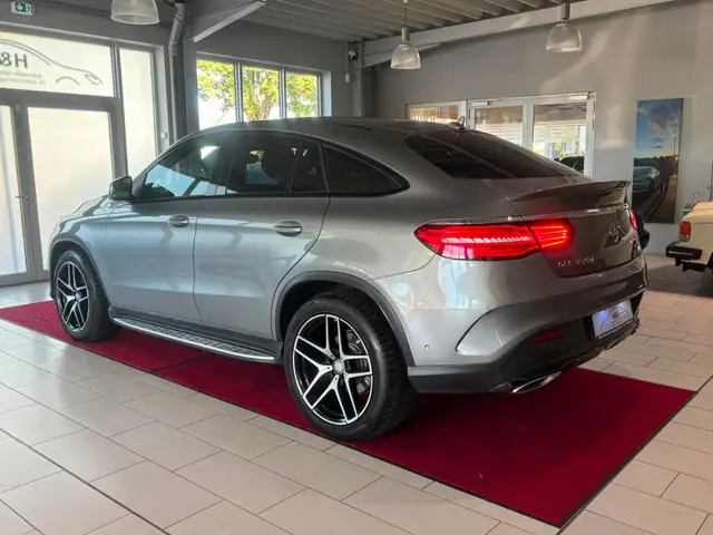 Mercedes-Benz Gle Class view 3