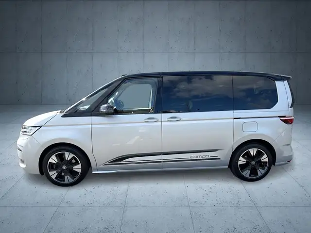 Volkswagen Multivan view 2