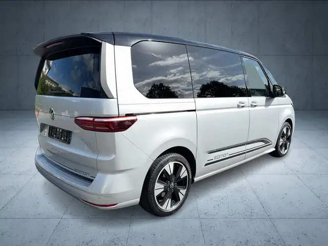 Volkswagen Multivan view 5