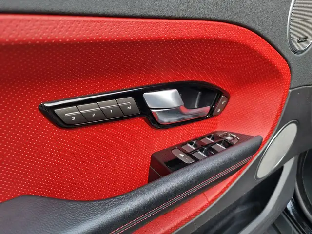 Land Rover Range Rover Evoque view 14