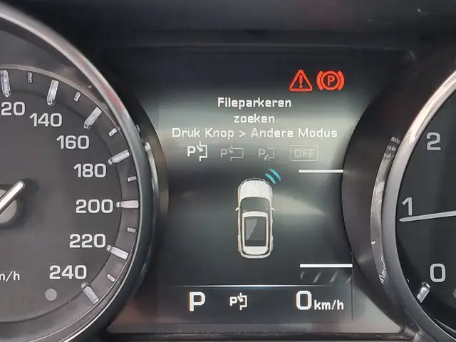 Land Rover Range Rover Evoque view 23