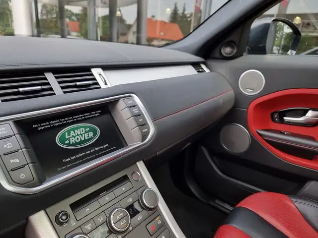 Land Rover Range Rover Evoque view 19