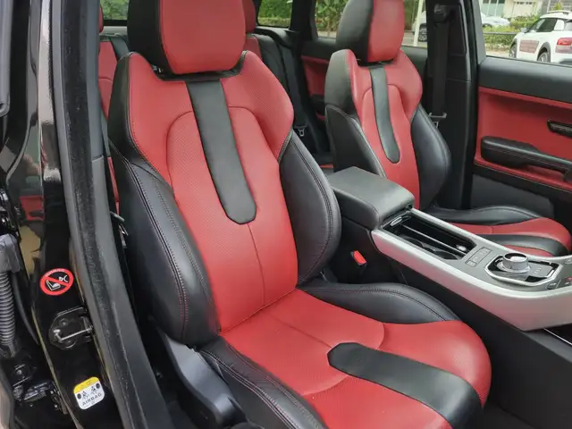 Land Rover Range Rover Evoque view 28