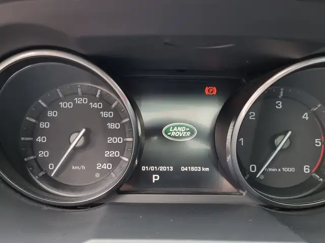 Land Rover Range Rover Evoque view 18