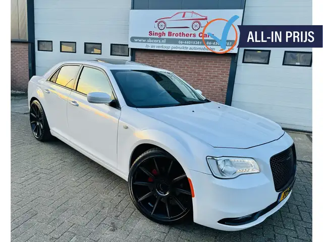 Chrysler 300C 3.6 AUT KEYLESS CAMERA LEER NAVI XENON VOL!!