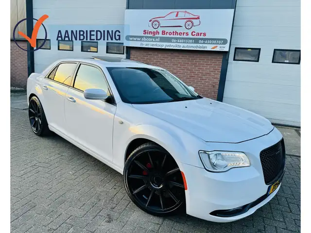 Chrysler 300C 3.6 AUT KEYLESS CAMERA LEER NAVI XENON VOL!!