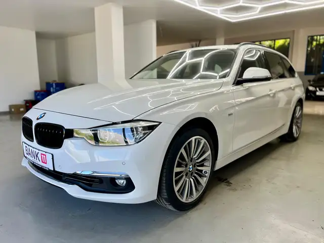 Bmw 330 i xDrive Luxury Line