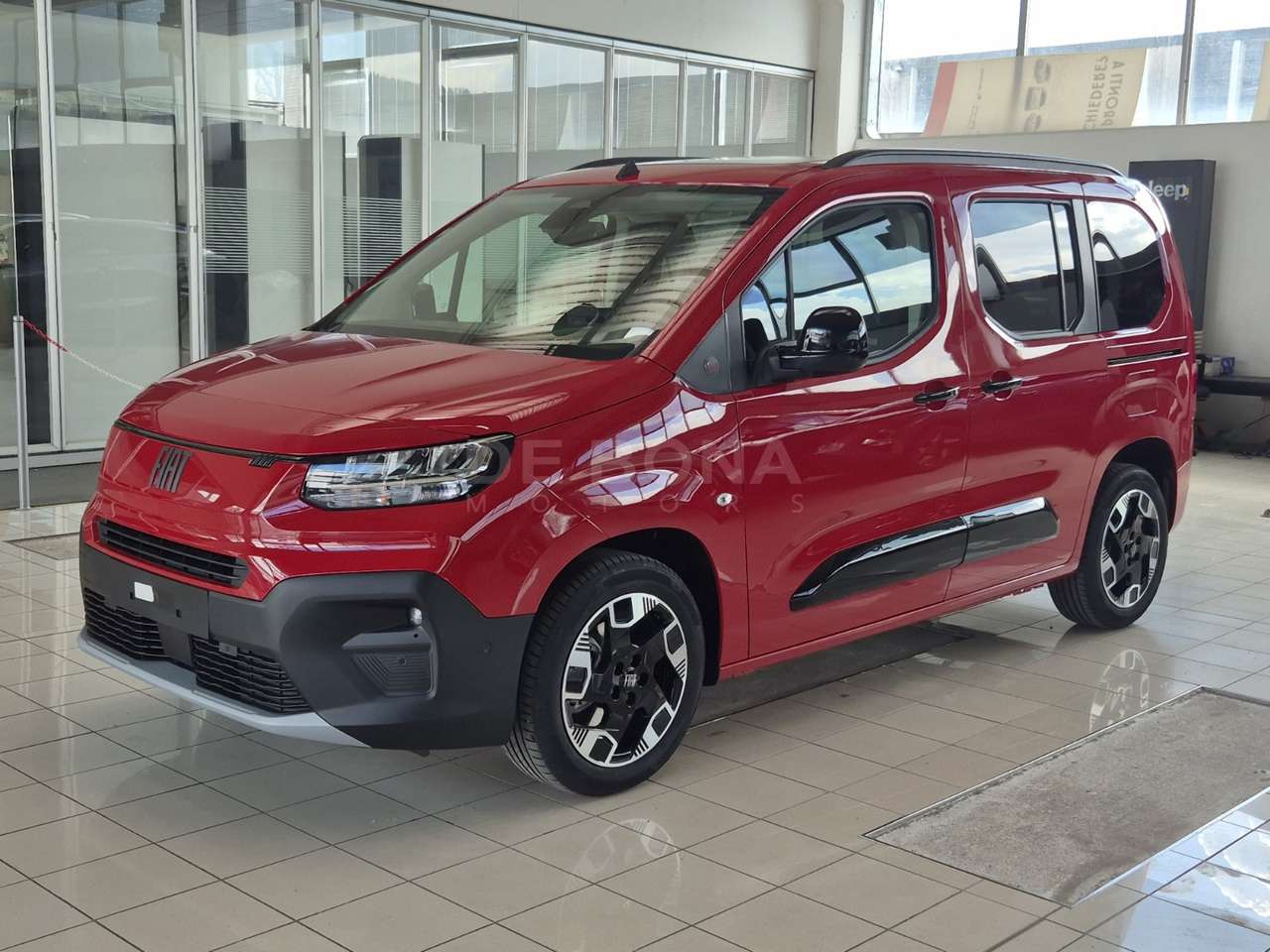 Fiat Qubo l 5 Seats L 1.5 Diesel 130 Cv At8 La Prima