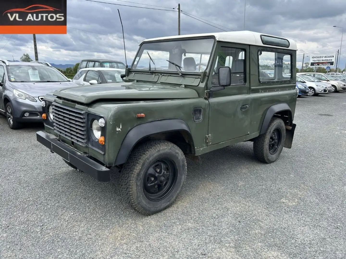 Land Rover Defender 90 4x4 2.5 TD - 2