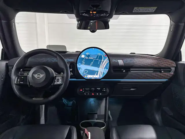 MINI Hatch view 11