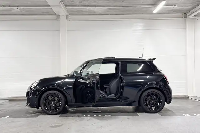 MINI Hatch view 3