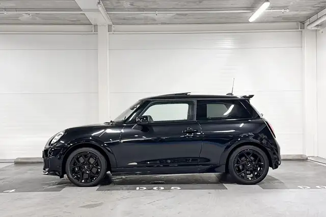 MINI Hatch view 2