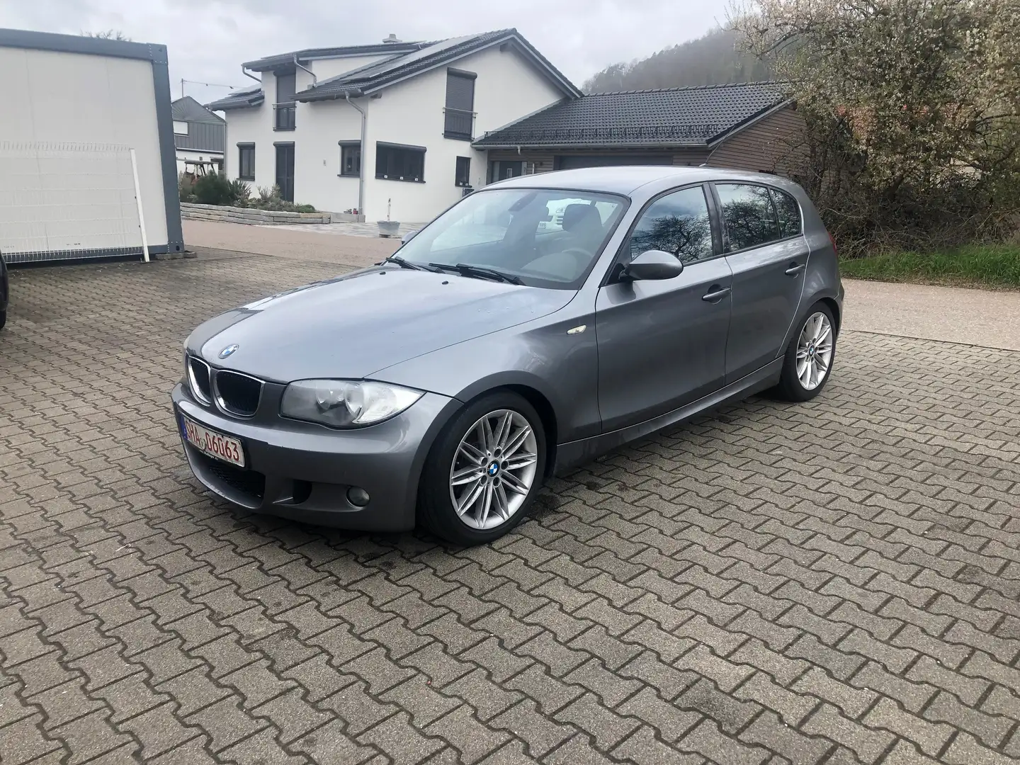 BMW 118 118i M Sportpaket MFL PTC SHZ Gris - 1