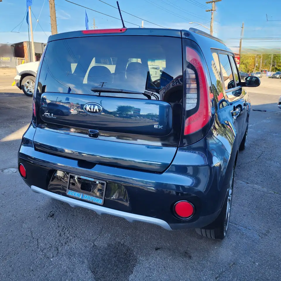 Kia Soul снимка Kia Soul