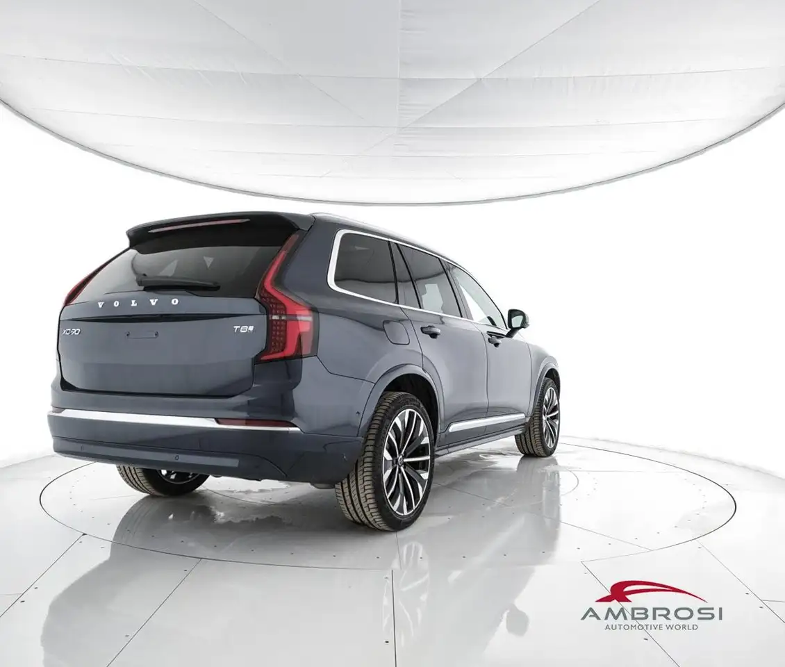 Volvo XC90 2026