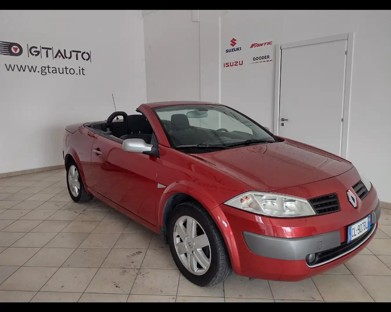 Renault Megane Mégane C-C 2.0 16V Confort Authentique Rojo - 2