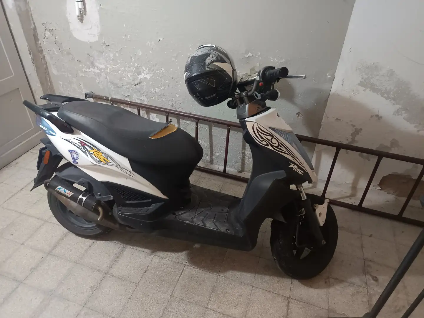 Kymco Agility 50 Wit - 2