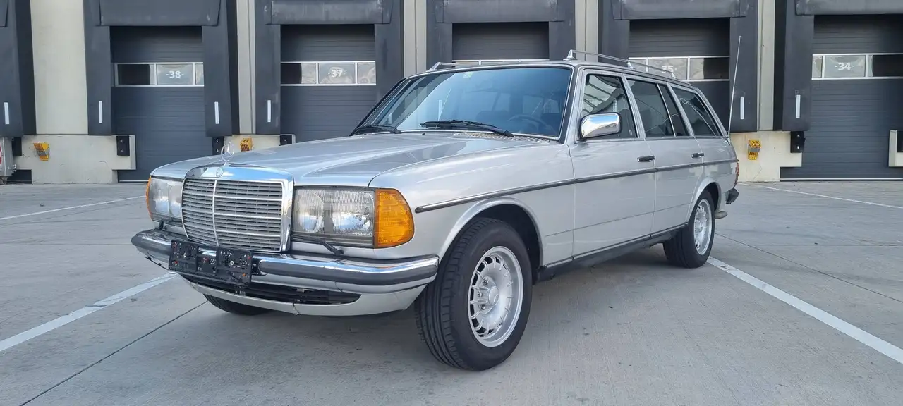 Mercedes-Benz 280TE in Top Zustand Megaausstattung 3.Hd. deutsches Fahrzeug Top Historie, foto 3