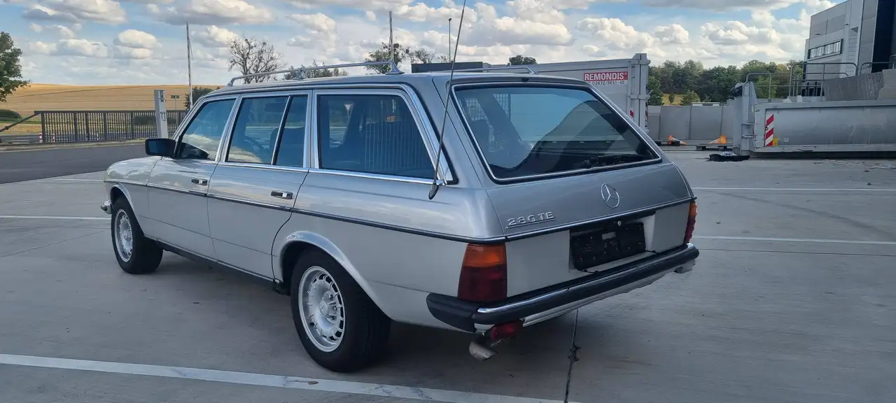 Mercedes-Benz 280TE in Top Zustand Megaausstattung 3.Hd. deutsches Fahrzeug Top Historie, foto 4