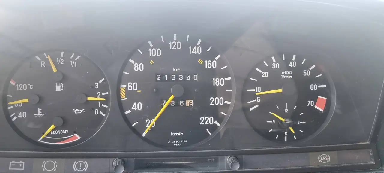 Mercedes-Benz 280TE in Top Zustand Megaausstattung 3.Hd. deutsches Fahrzeug Top Historie, foto 12