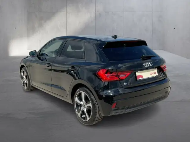 Audi A1 view 3
