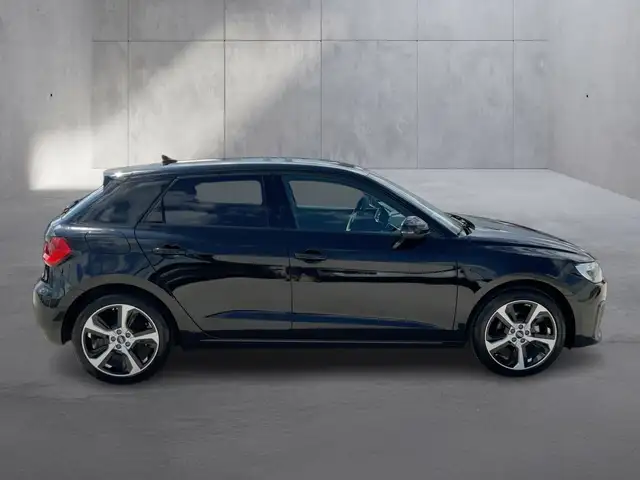 Audi A1 view 6