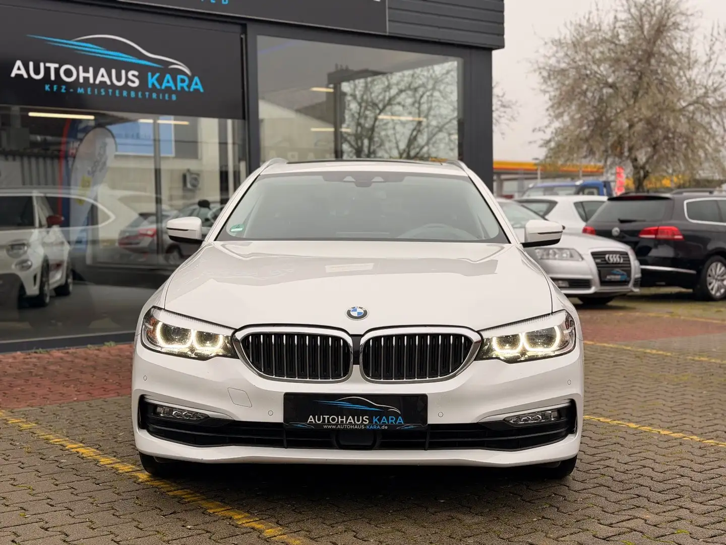 BMW 530 d xDrive Weiß - 2