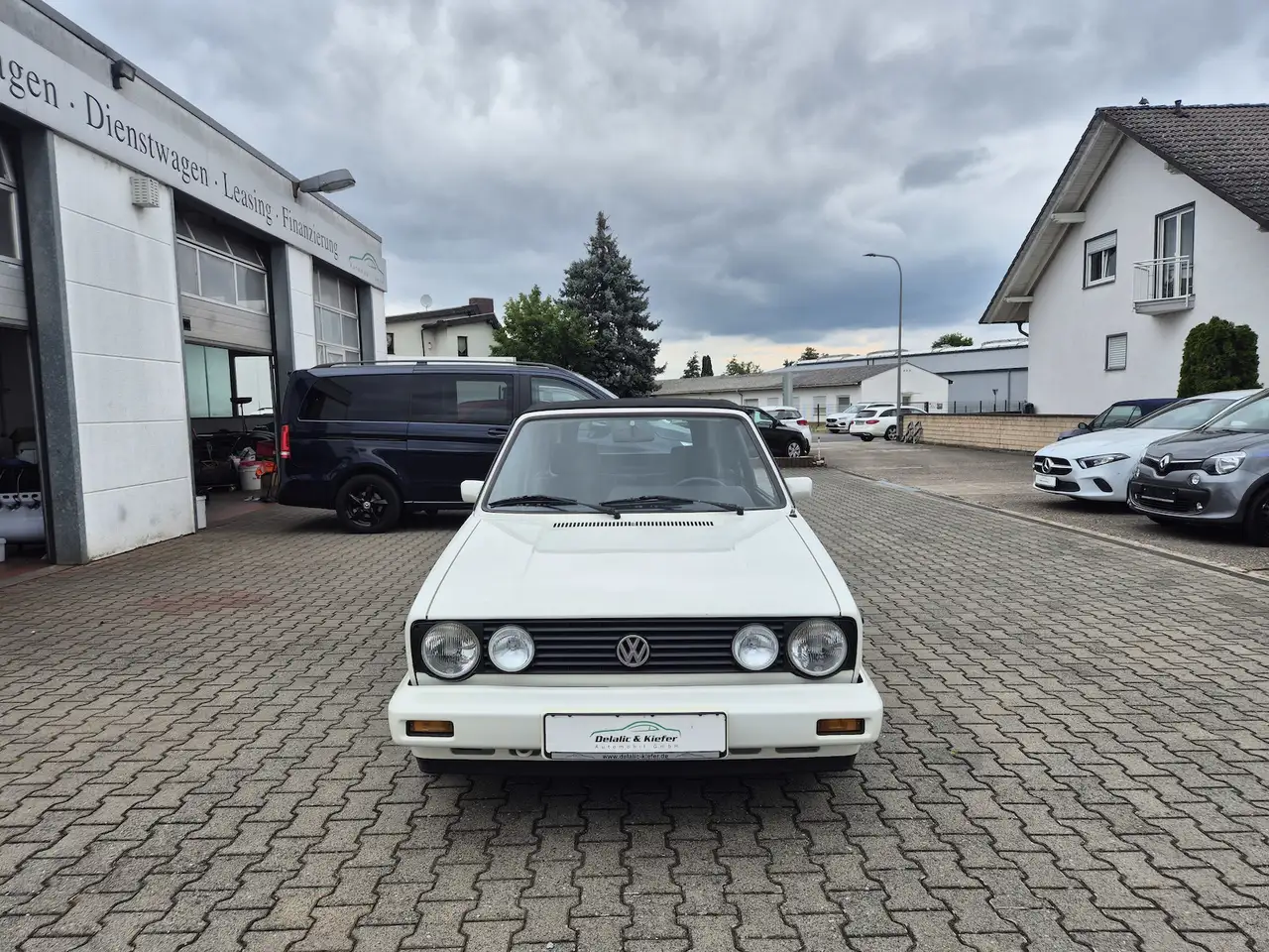 Volkswagen Golf 1 Cabrio 1. Hand, orig. 50000 Km, foto 2