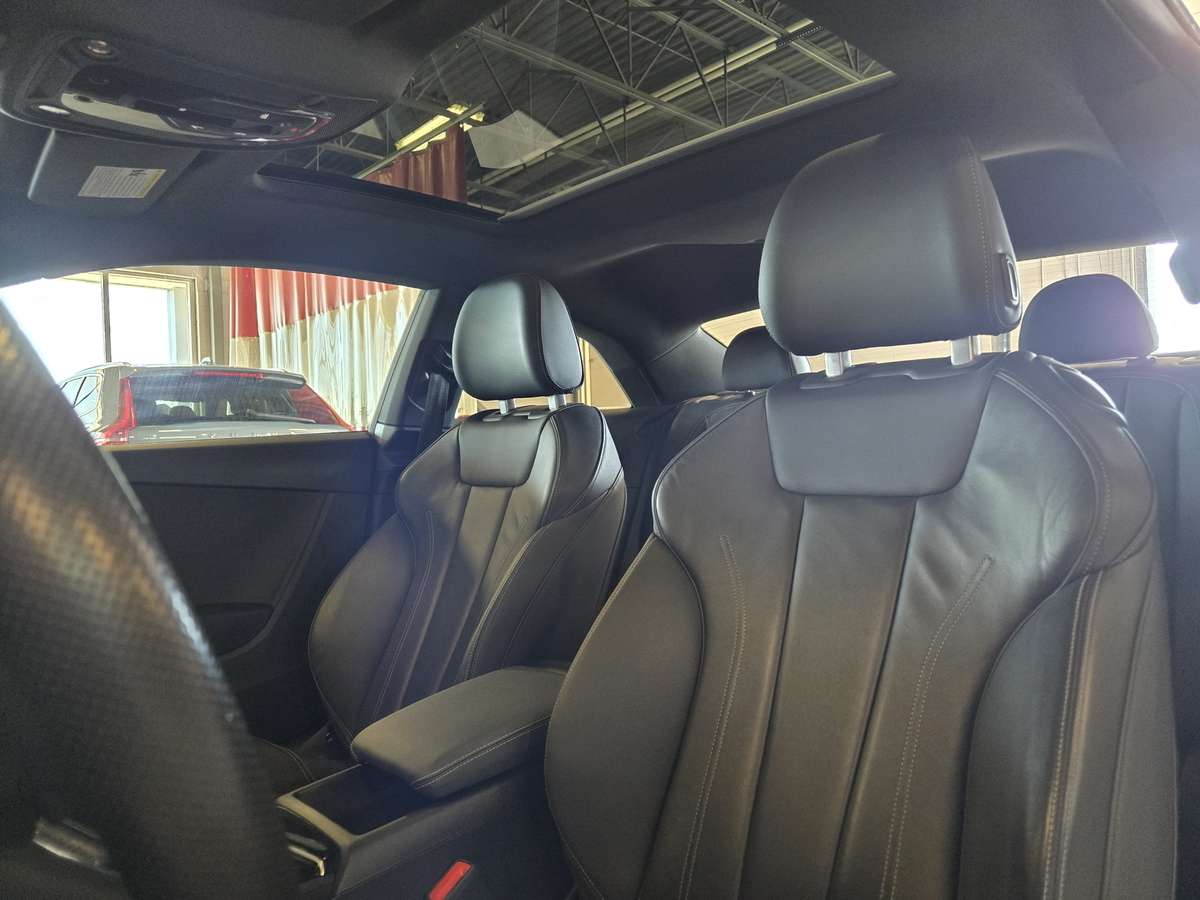 2022 Audi A5 Progressiv | 1 Owner | Well Serviced 2.0L thumb 13