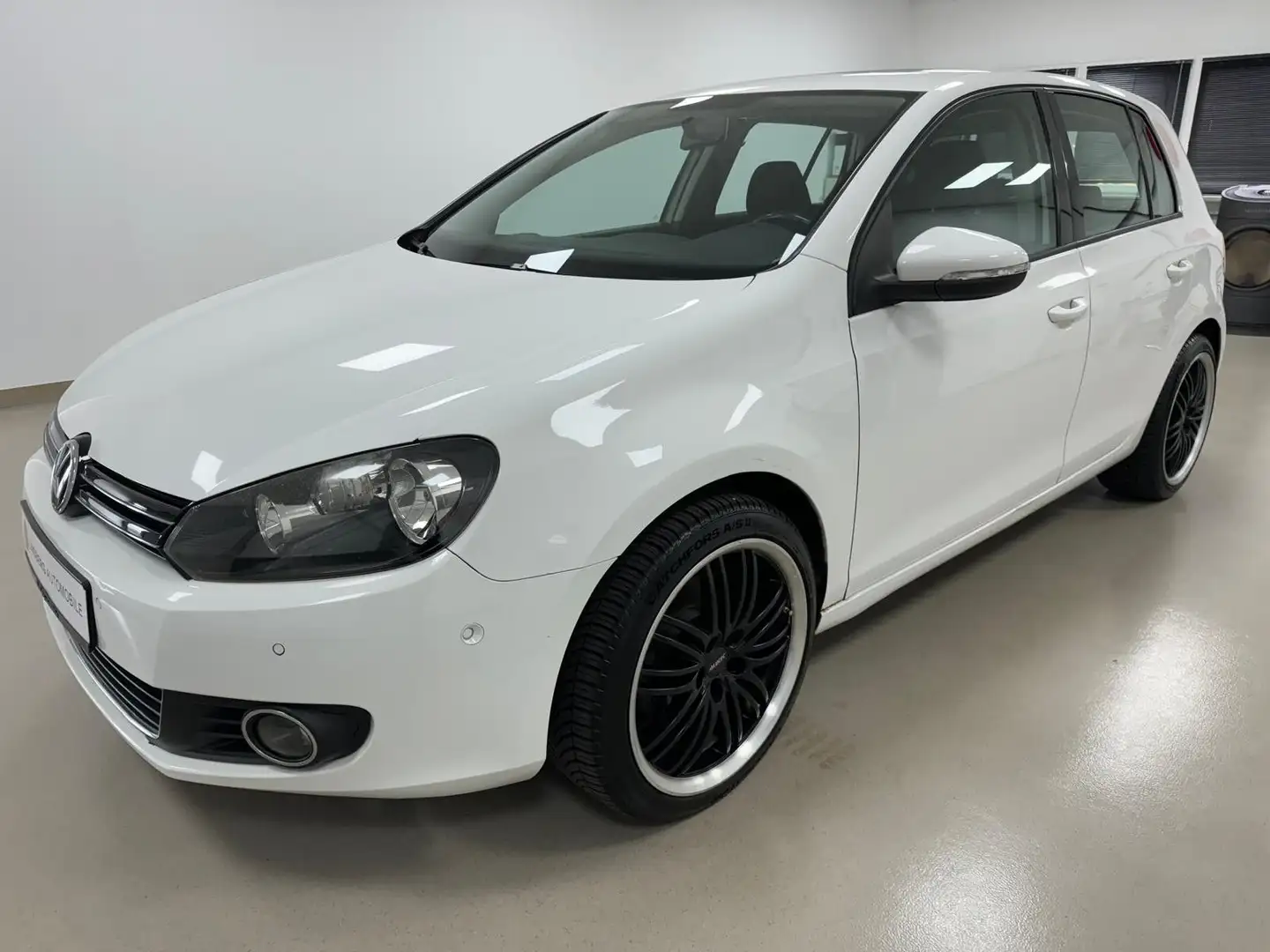 Volkswagen Golf VI Comfortline*PDC*AC*LMF*STZHZ*ISOFIX*SD* Weiß - 1