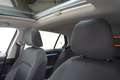 Volkswagen Golf 8 2.0TDI DSG Active Virtual LED Pano AHK Gris - thumbnail 9