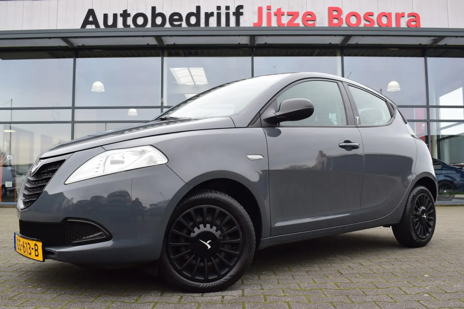 Lancia Ypsilon 0.9 TwinAir Elefantino Plus Airco | Originele Audi Grijs - 1