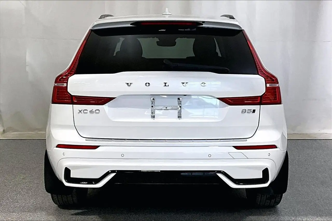 Volvo XC60 снимка Volvo XC60
