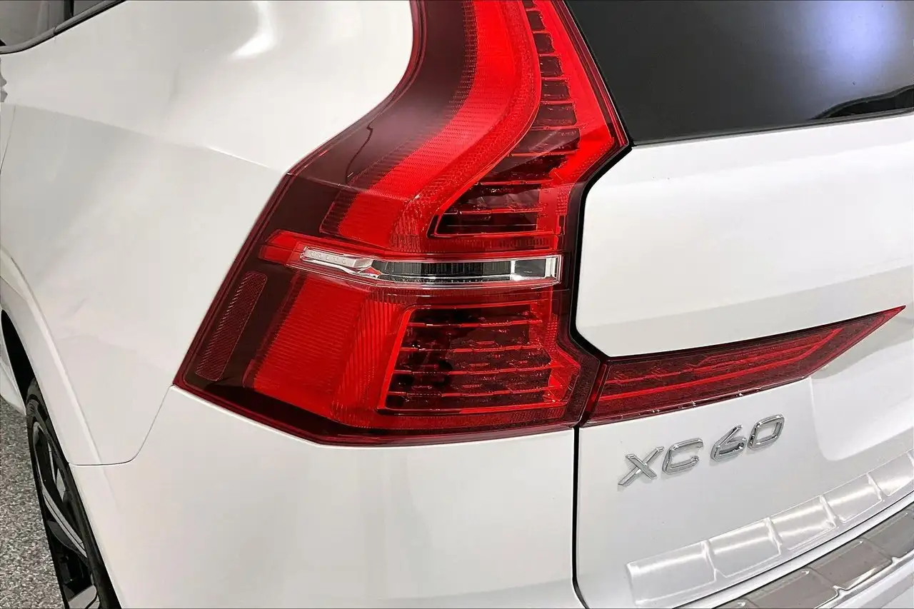 Volvo XC60 снимка Volvo XC60