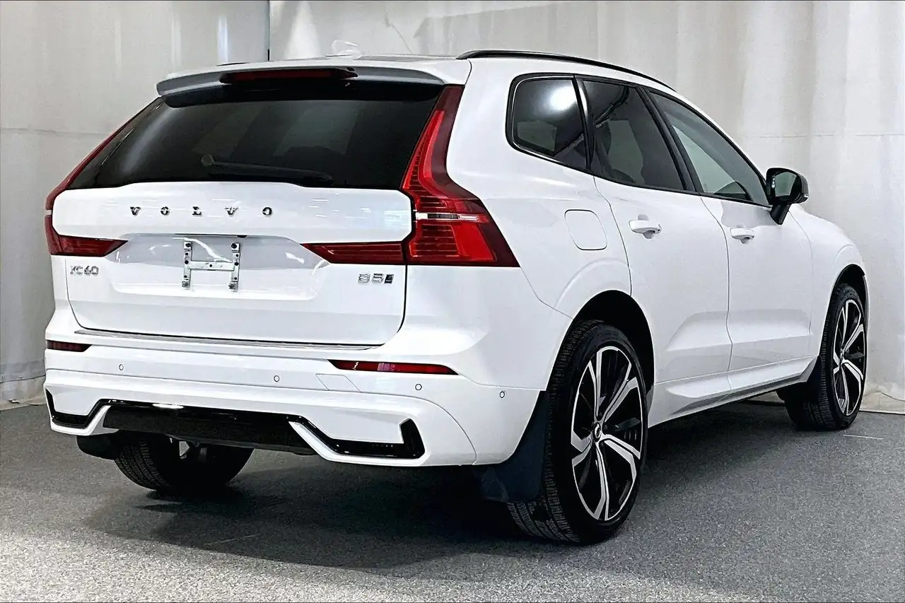 Volvo XC60 снимка Volvo XC60