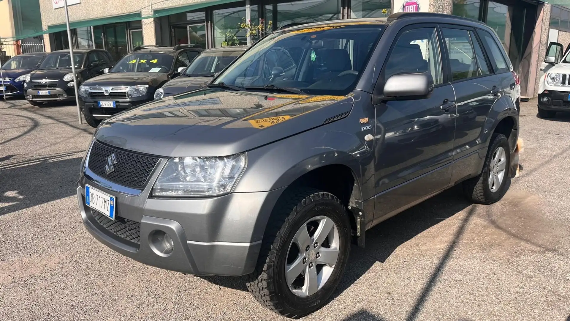 Suzuki Grand Vitara 5p 1.9 ddis - MOTORE NUOVO 52.000KM Grigio - 1