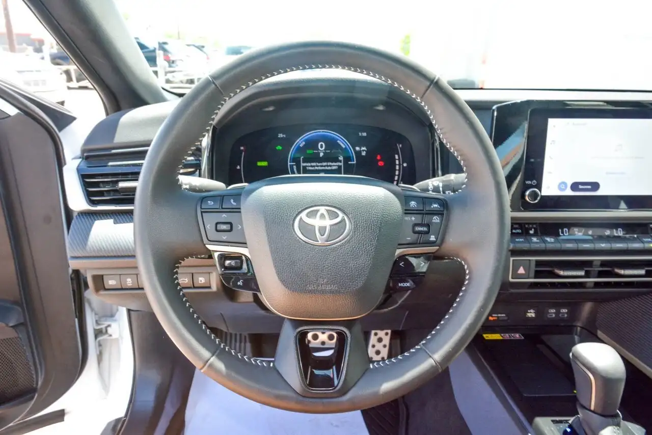 Toyota Camry photo Toyota Camry