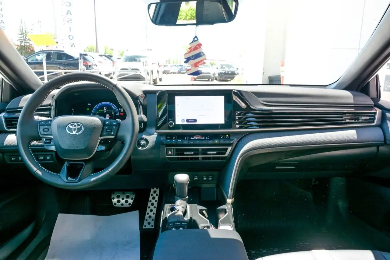 Toyota Camry photo Toyota Camry